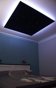 sternenhimmel im schlafzimmer led decke leuchte glasfaser licht himmel fiberglas shop wohnzimmer ideen design art sternschuppe
