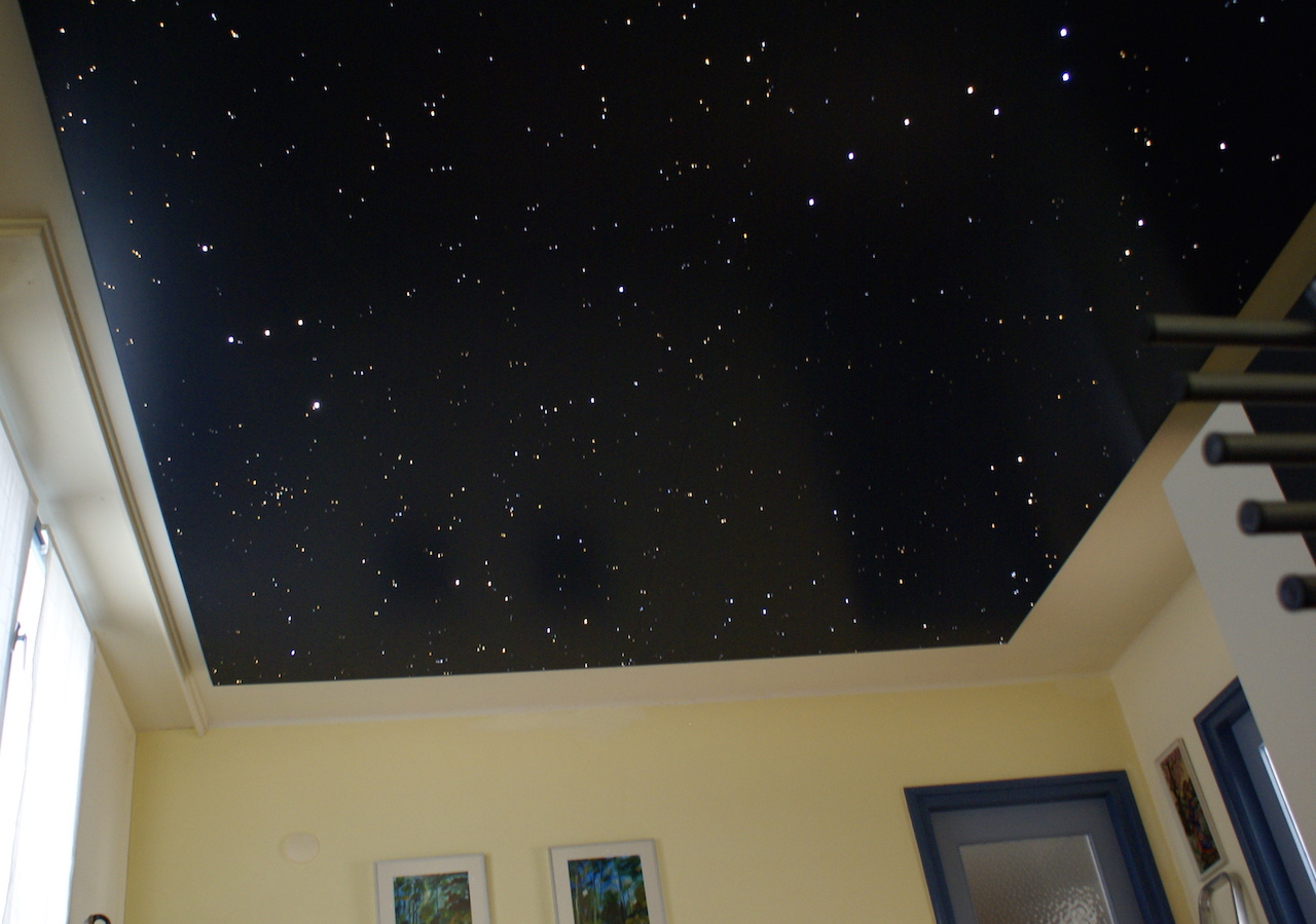 Sterrenhemel plafond verlichting LED glasvezel slaapkamer romantisch ideen voorbeelden afbeeldingen