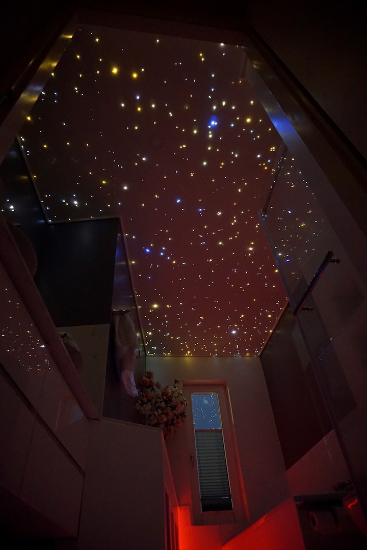 MyCosmos sternenhimmel led beleuchtung glasfaser badezimmer decke milchstraße kaufen fur mit licht lampe schlafzimmer sternschnuppe mycosmos sauna luxus
