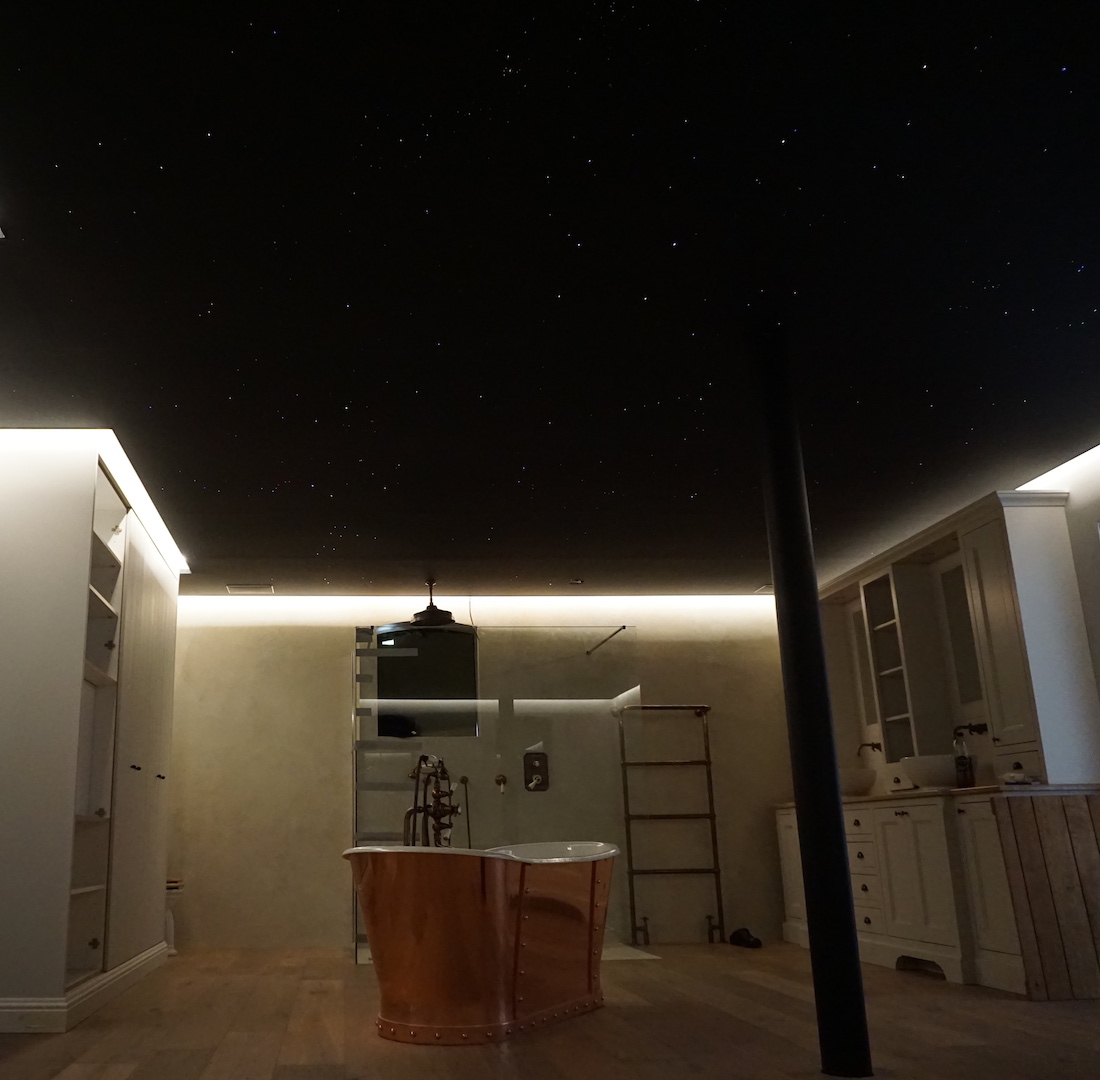 mycosmos plafond ciel étoilé fibre optic led chambre etoile étoile salle de bain sauna spa luxe voies lactées photos image