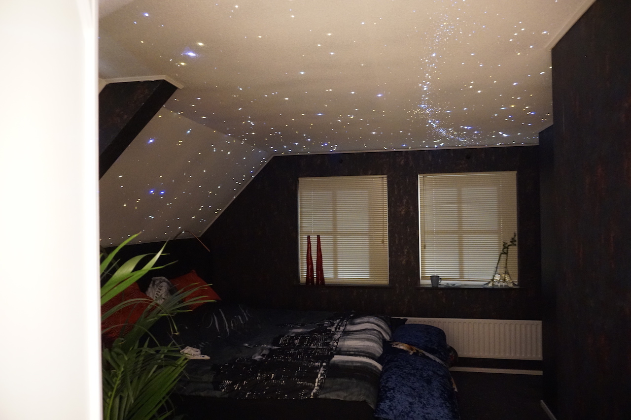 plafond étoilé chambre fibre optic led ciel dormir sous lumière photos image etoiles voies lactées etoiler dans pour la nuit
